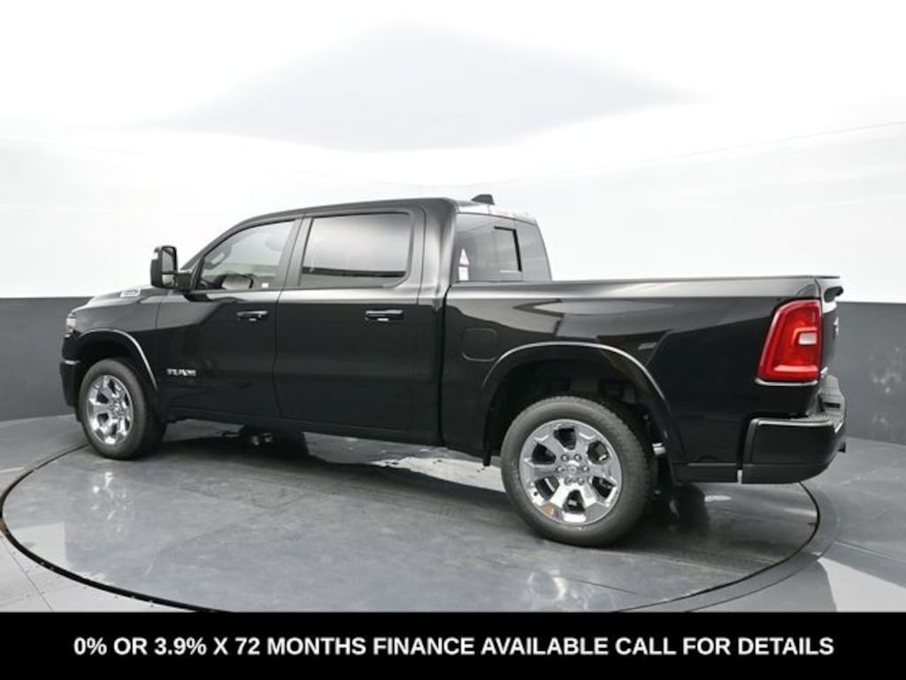 New 2025 Ram 1500 BIG HORN CREW CAB 4X4 5'7 BOX Pickup