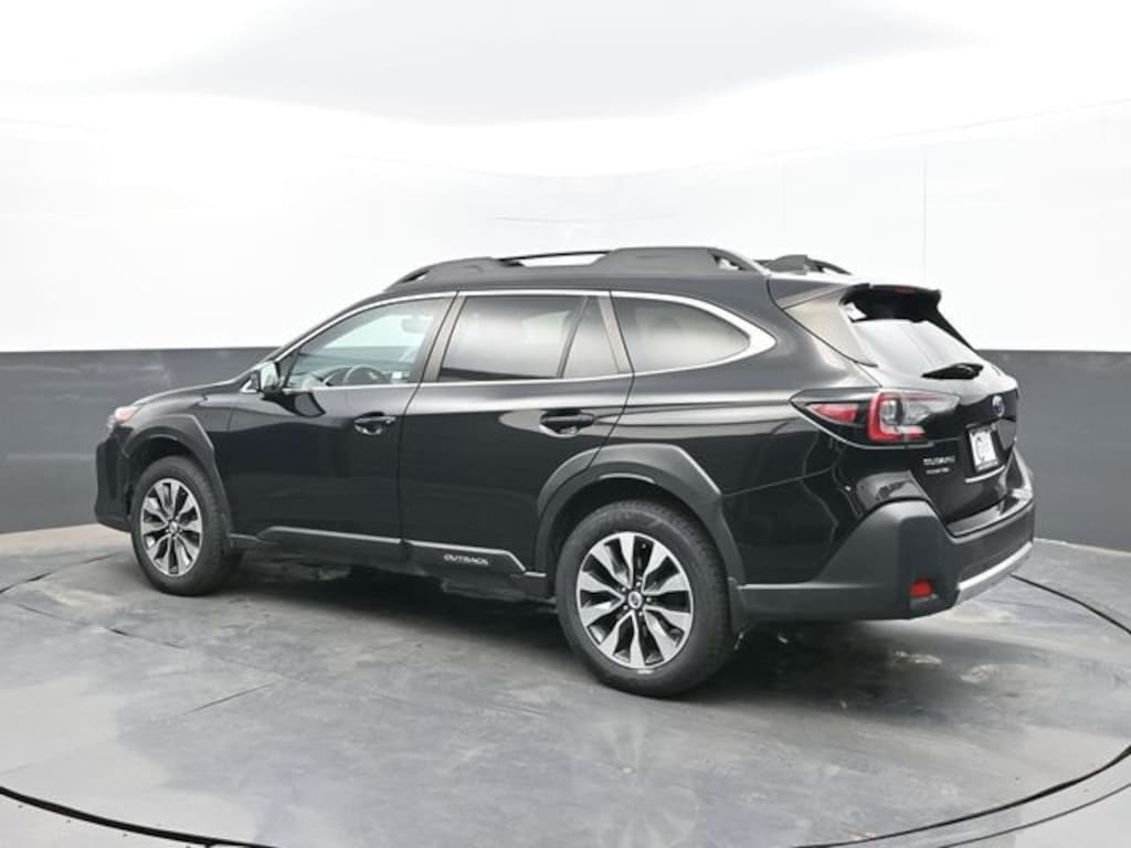 Used 2023 Subaru Outback Limited SUV