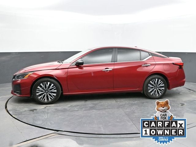 Used 2025 Nissan Altima SV with VIN 1N4BL4DV8SN305576 for sale in Lafayette, IN
