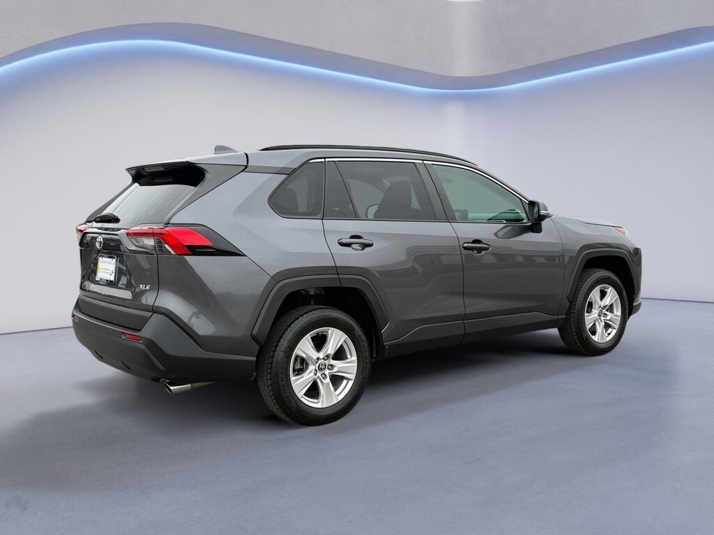 Used 2021 Toyota RAV4 XLE SUV