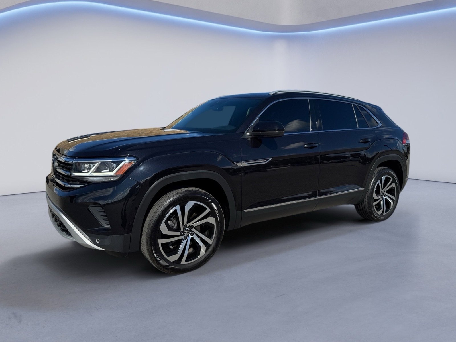 2021 Volkswagen Atlas Cross Sport V6 SEL Premium photo 3