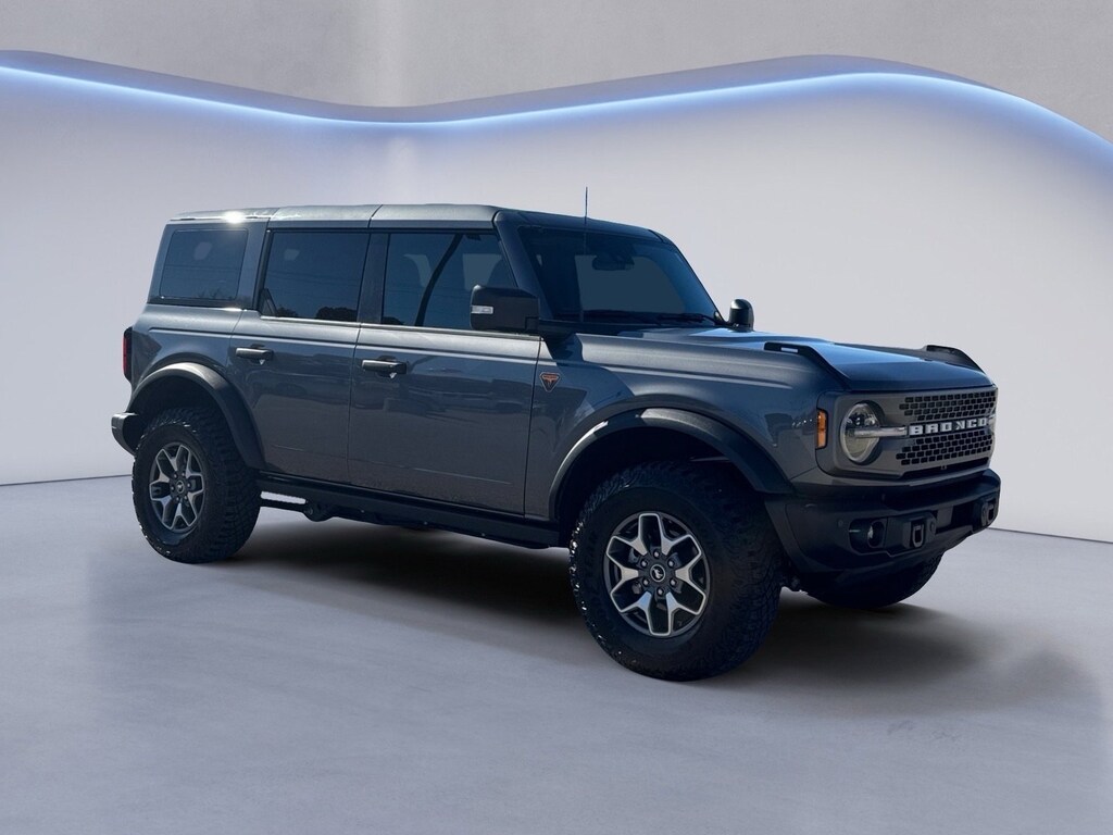 Used 2025 Ford Bronco Badlands SUV