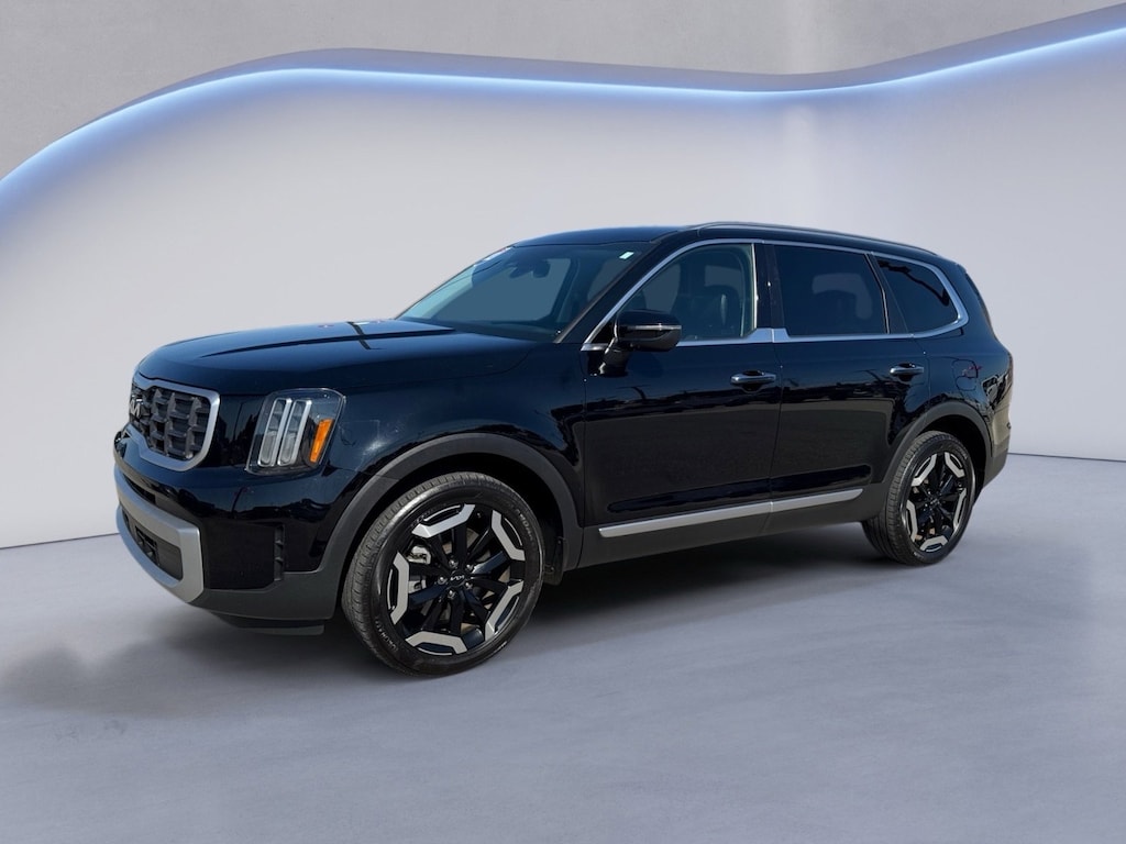 Used 2023 Kia Telluride S SUV