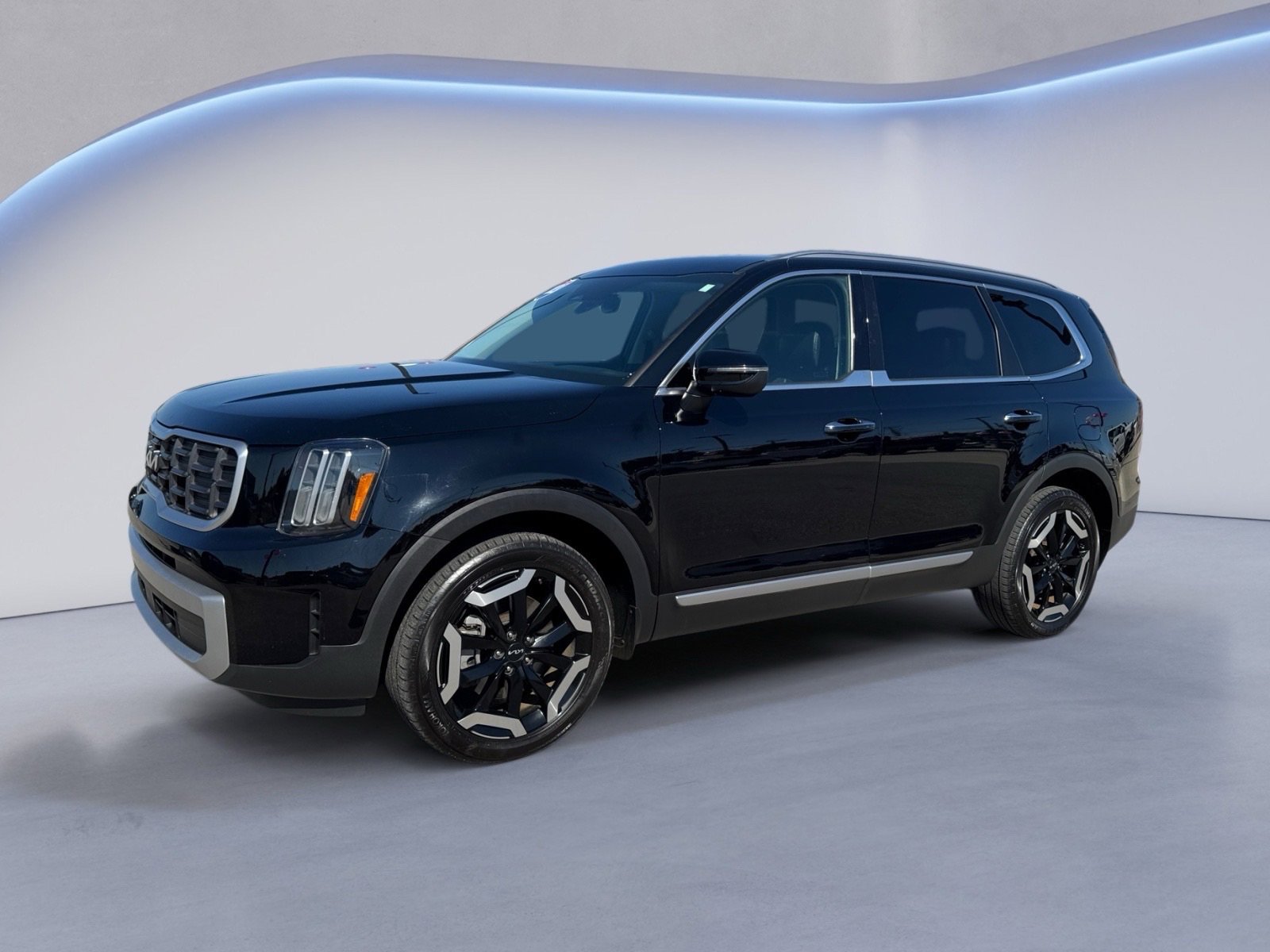 2023 Kia Telluride S photo 3