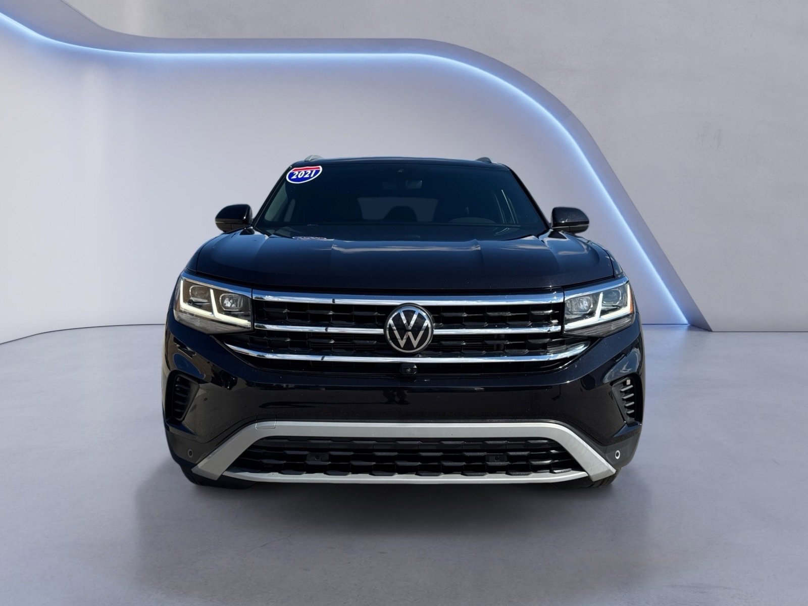 2021 Volkswagen Atlas Cross Sport V6 SEL Premium photo 2