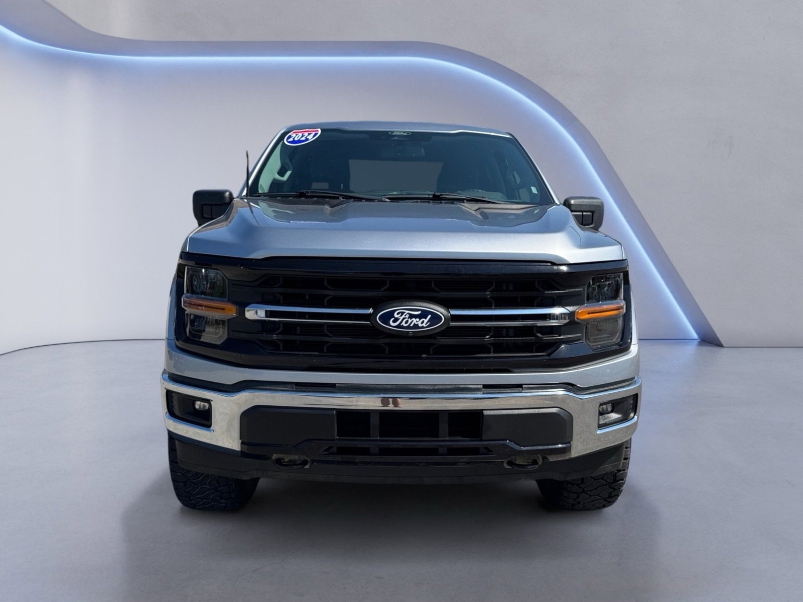 2024 Ford F-150 XLT photo 2