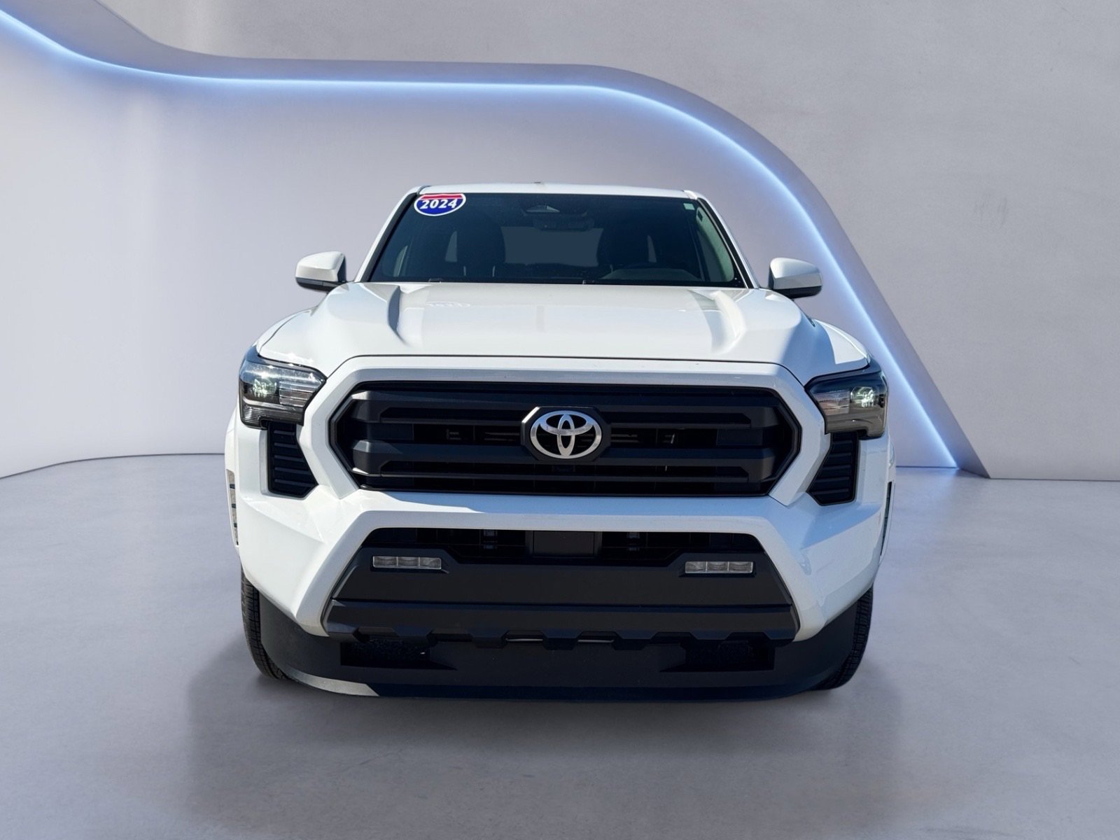 2024 Toyota Tacoma SR5 Double Cab photo 2