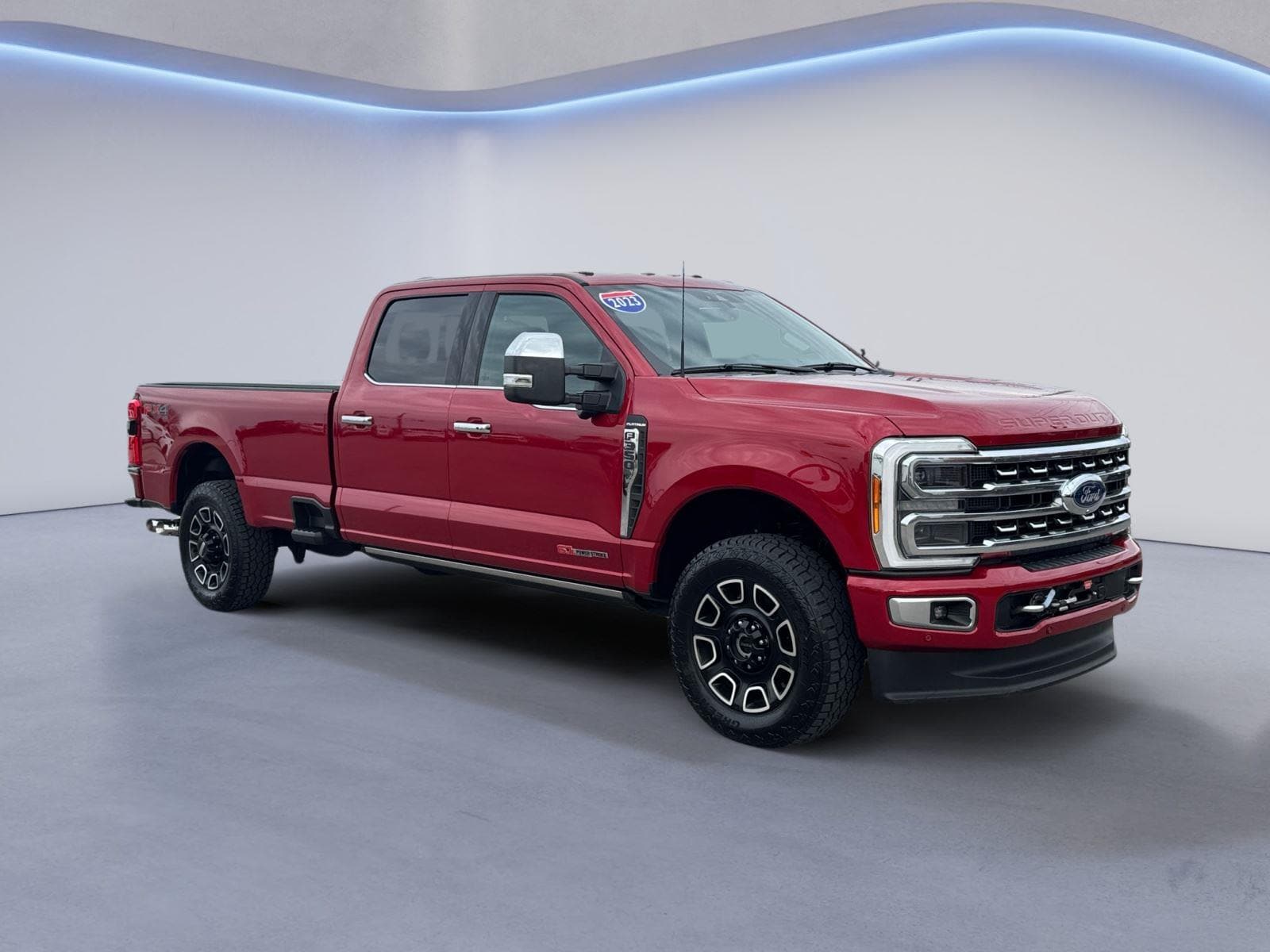 2023 Ford F-350 Super Duty Platinum's photo