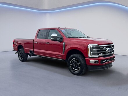 2023 Ford Super Duty F-350 SRW Platinum Truck Crew Cab