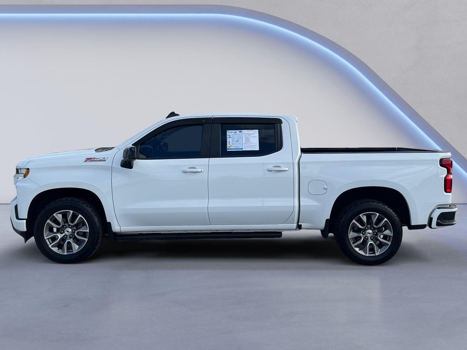 2022 Chevrolet Silverado 1500 RST photo 2