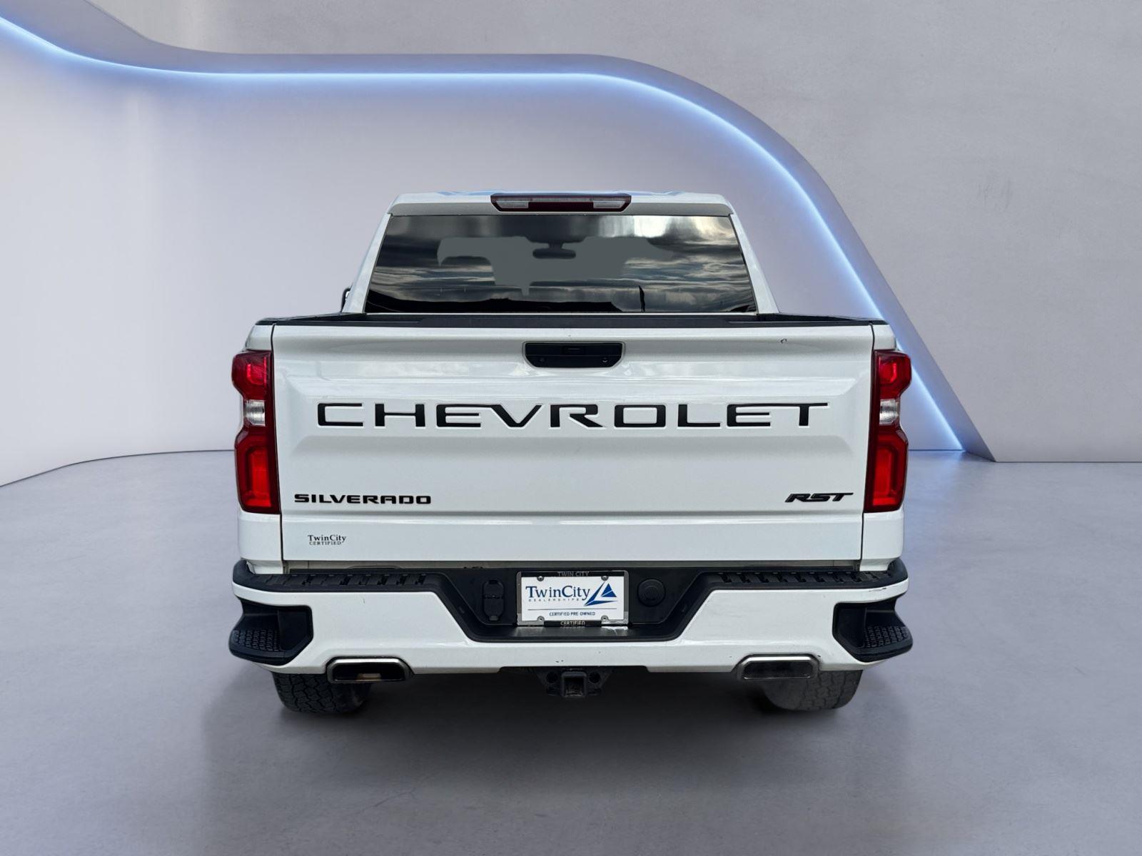 2022 Chevrolet Silverado 1500 RST photo 4