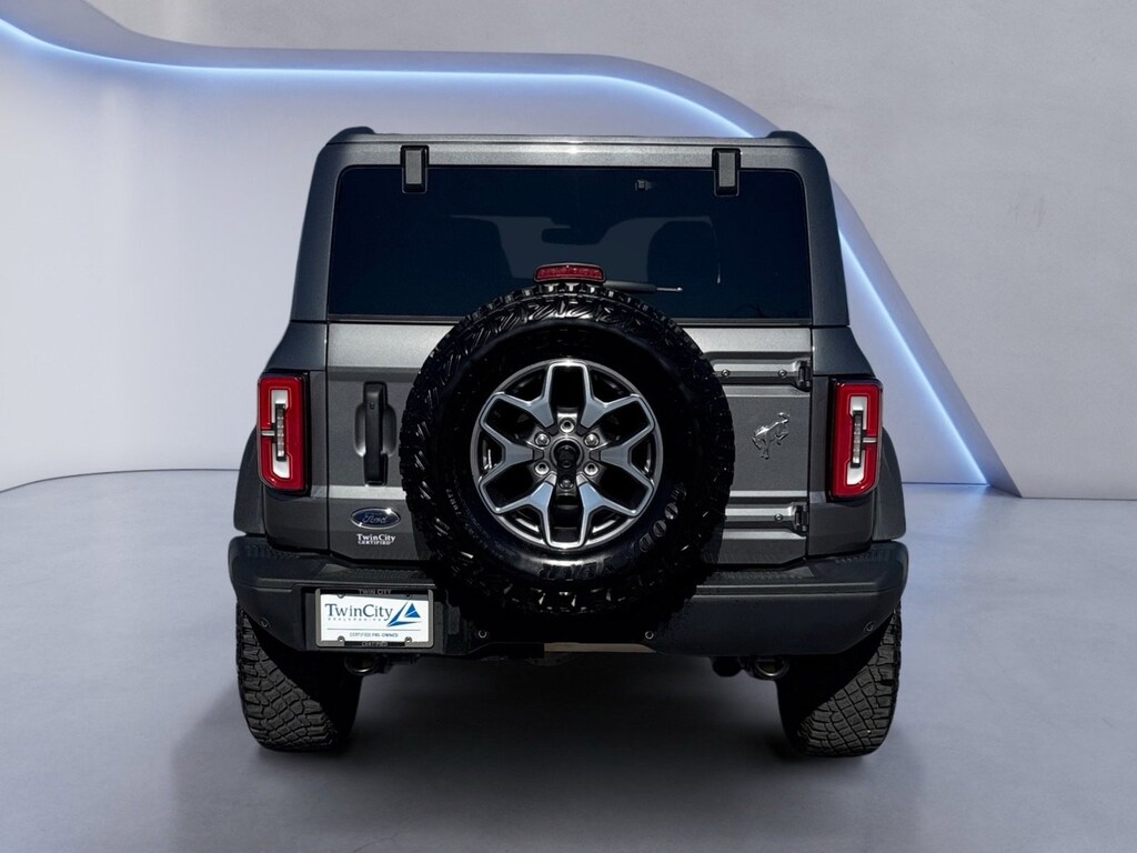 Used 2025 Ford Bronco Badlands SUV