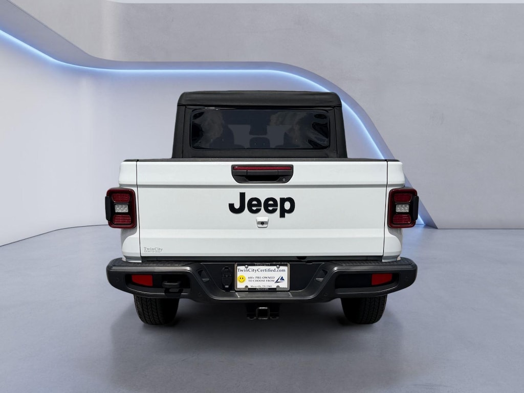 Used 2023 Jeep Gladiator Sport S Truck Crew Cab