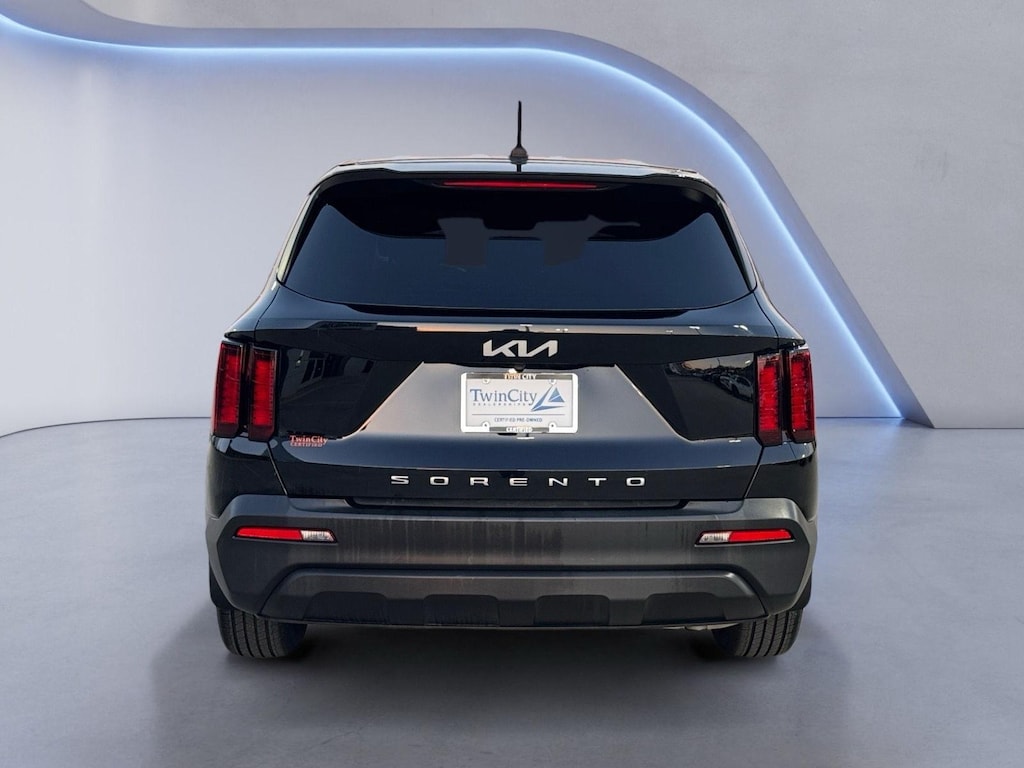 Certified 2022 Kia Sorento LX SUV