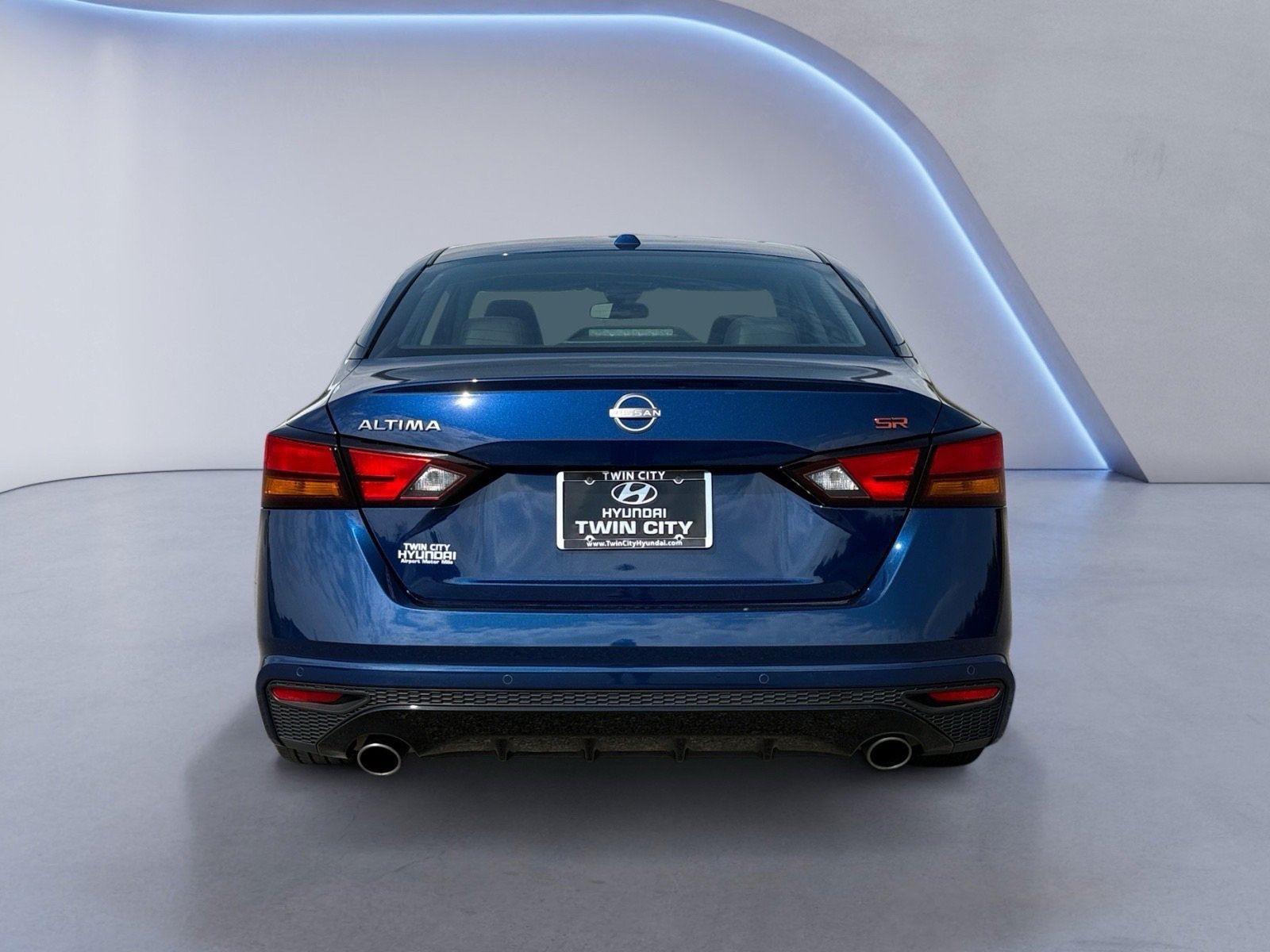 2024 Nissan Altima 2.5 SR photo 4