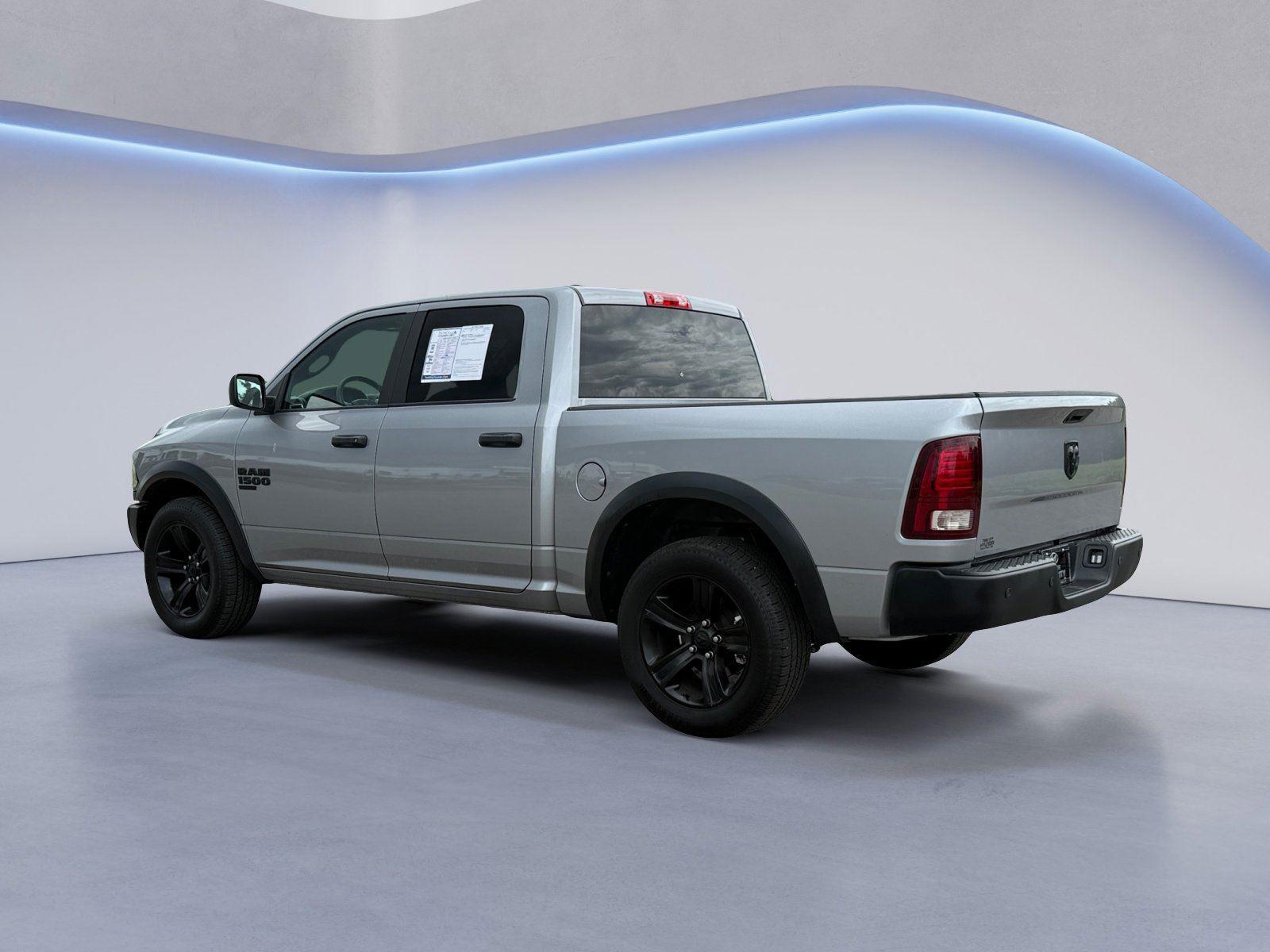 2024 Ram 1500 Classic Warlock photo 3