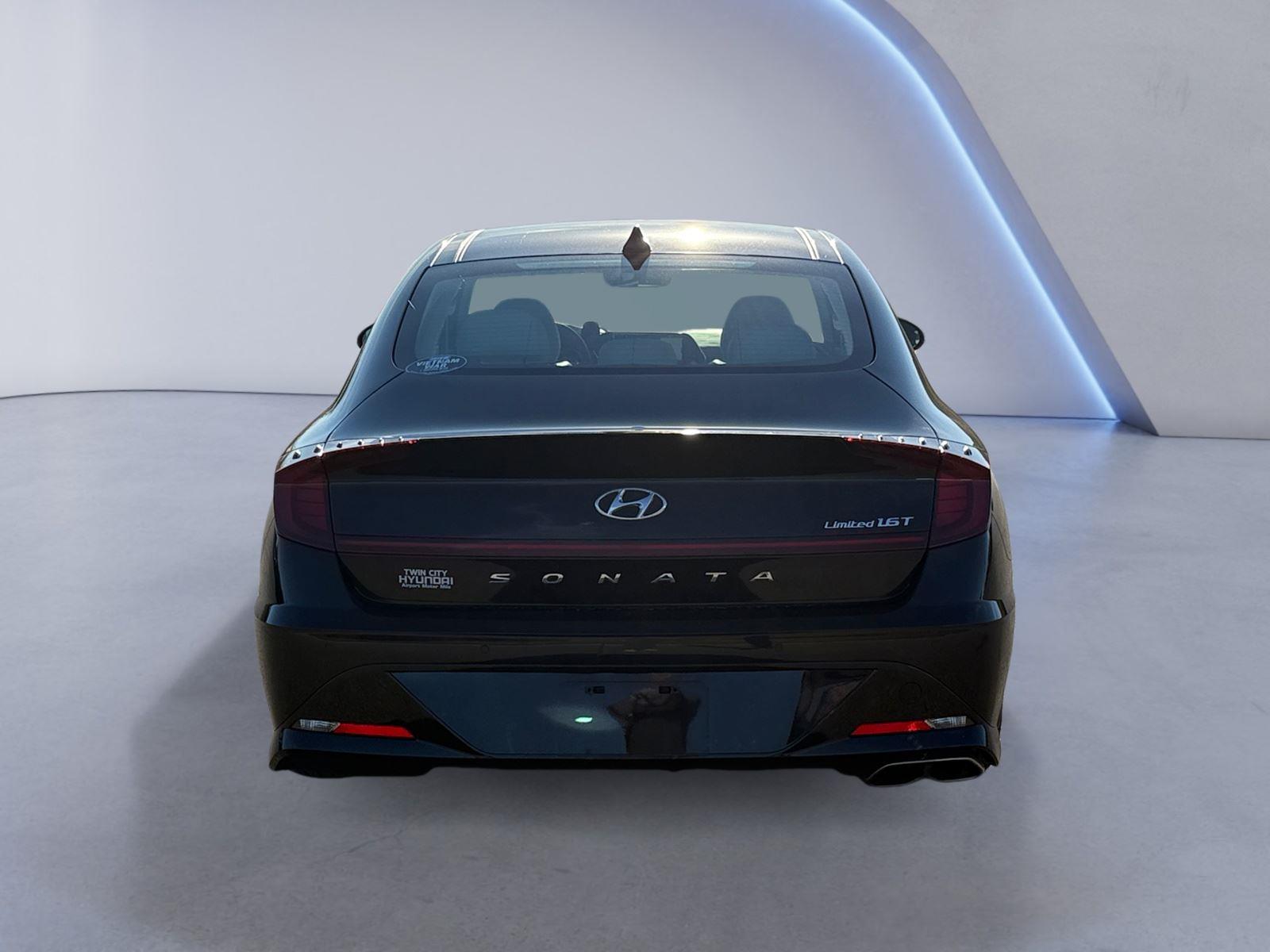 2022 Hyundai Sonata Limited photo 4