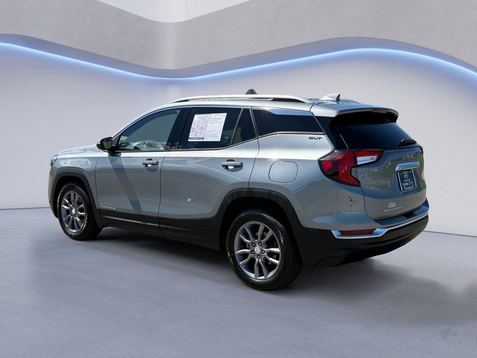 2023 Gmc Terrain SLT photo 3