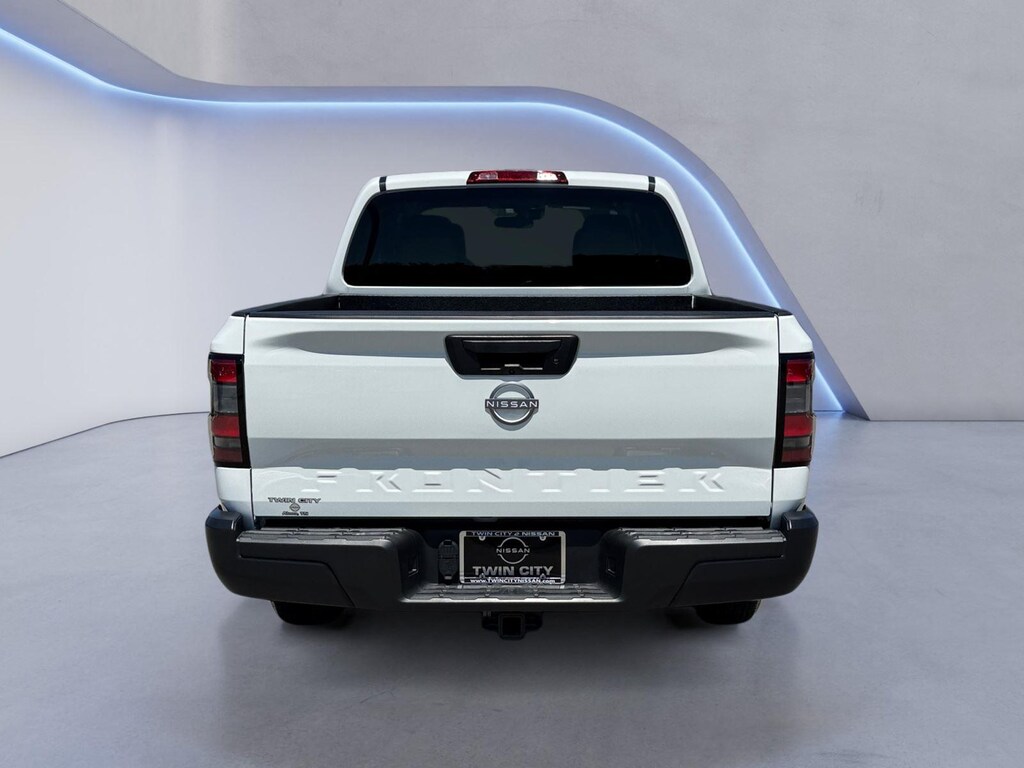 Used 2024 Nissan Frontier Truck Crew Cab