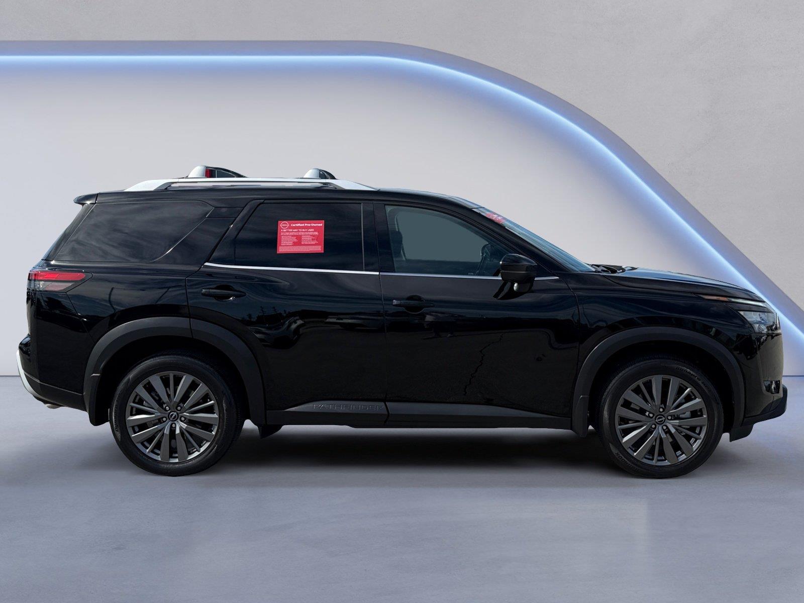 Used 2025 Nissan Pathfinder SL SUV