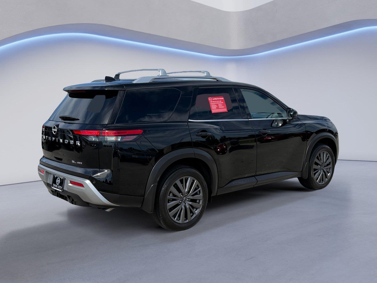 Used 2025 Nissan Pathfinder SL SUV