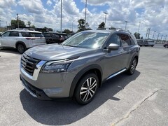 2025 Nissan Pathfinder Platinum SUV