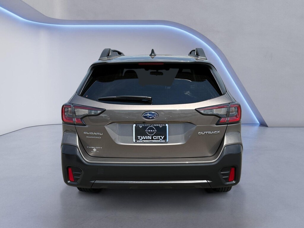 Used 2022 Subaru Outback Premium SUV