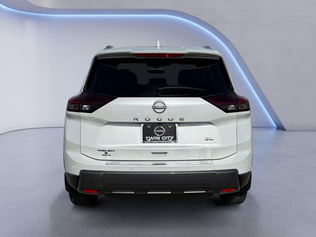 Used 2024 Nissan Rogue SL SUV
