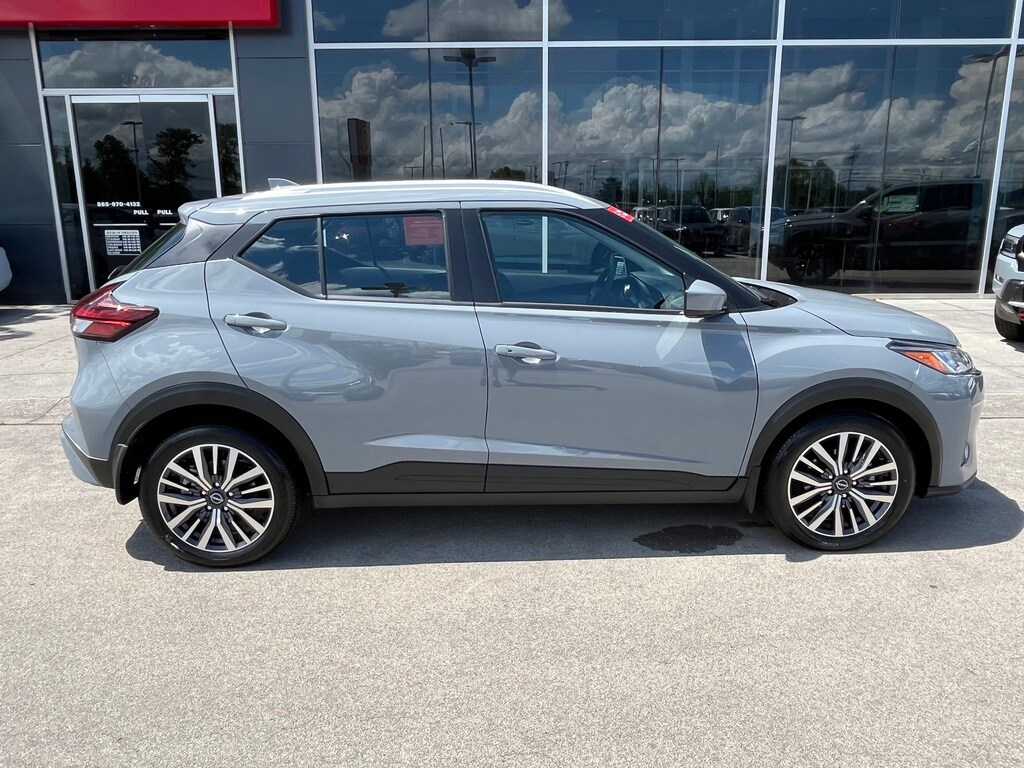2024 Nissan Kicks SV photo 4