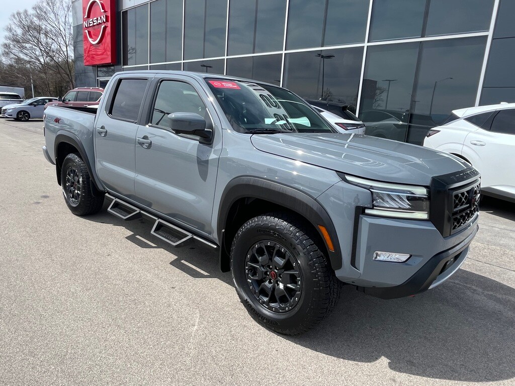 2024 Nissan Frontier PRO-4X photo 3