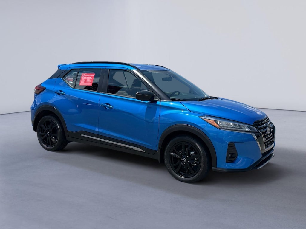 Used 2024 Nissan Kicks SR SUV