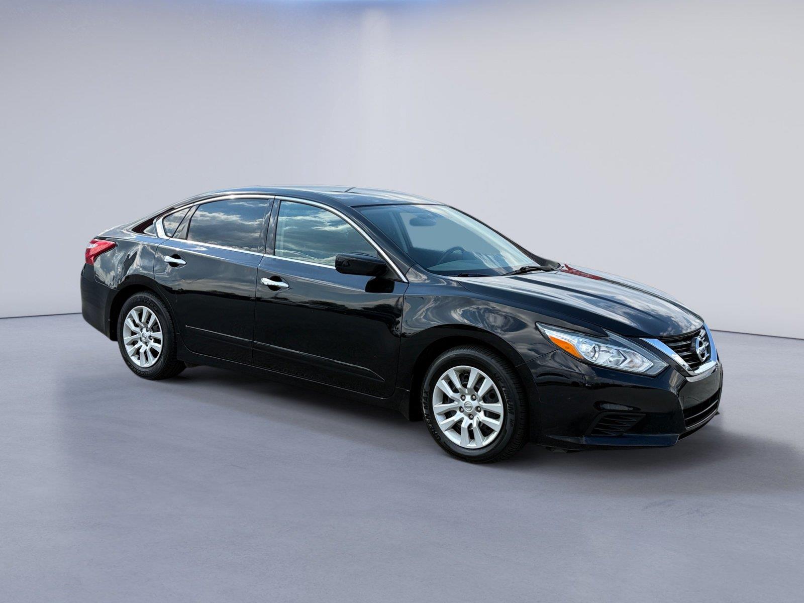 Used 2016 Nissan Altima 2.5 Sedan