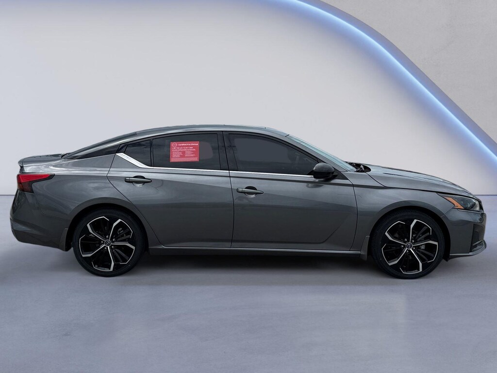 Used 2023 Nissan Altima 2.5 SR Sedan
