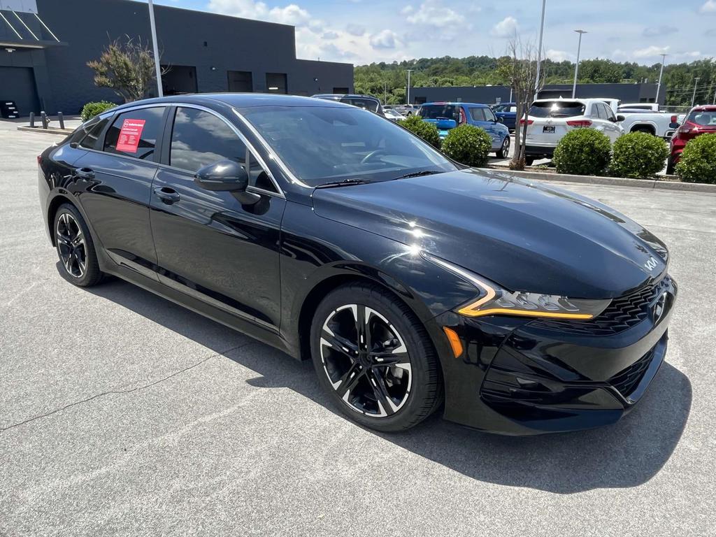 2022 Kia K5 GT-Line photo 3