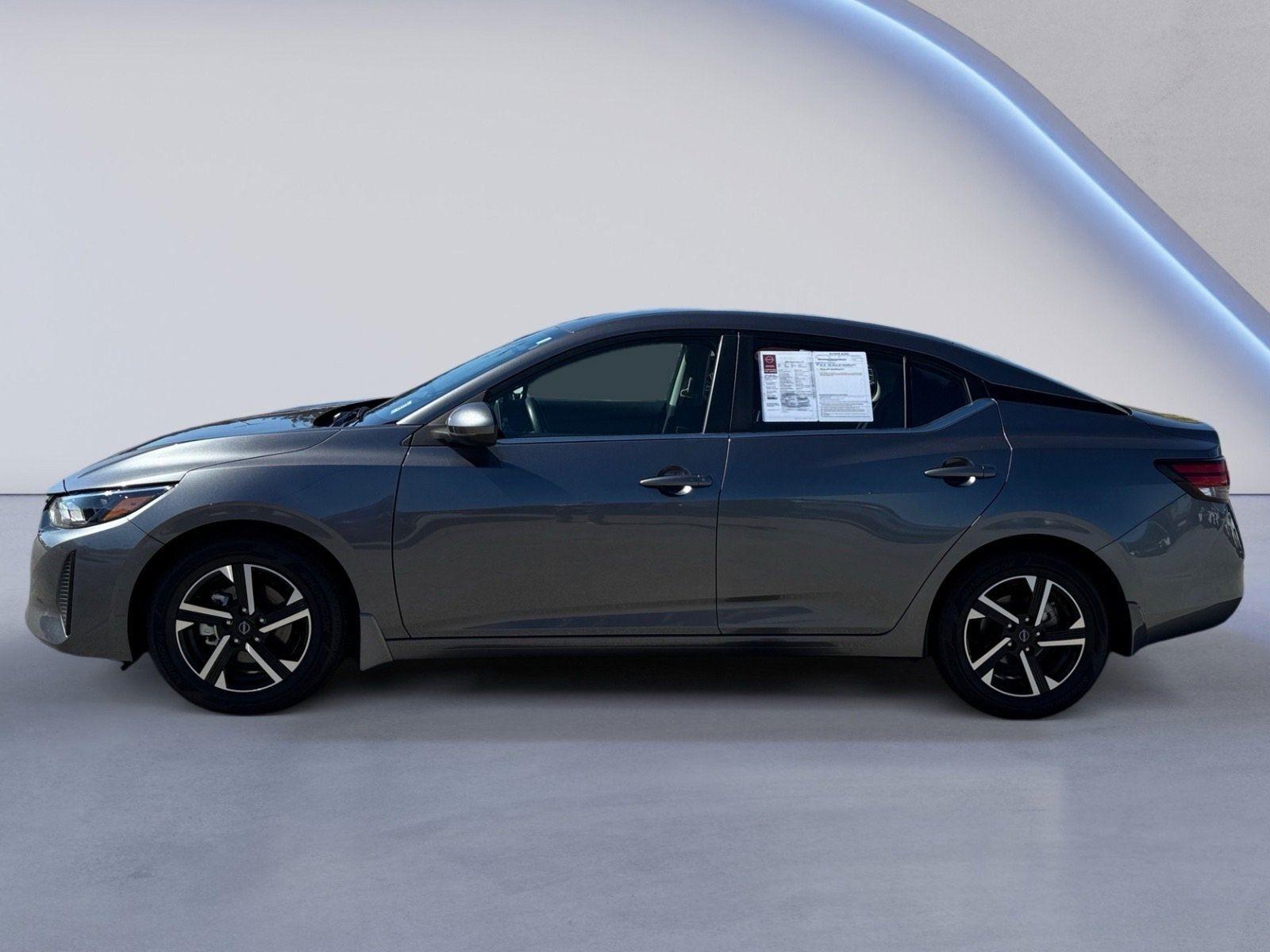 2025 Nissan Sentra SV photo 2