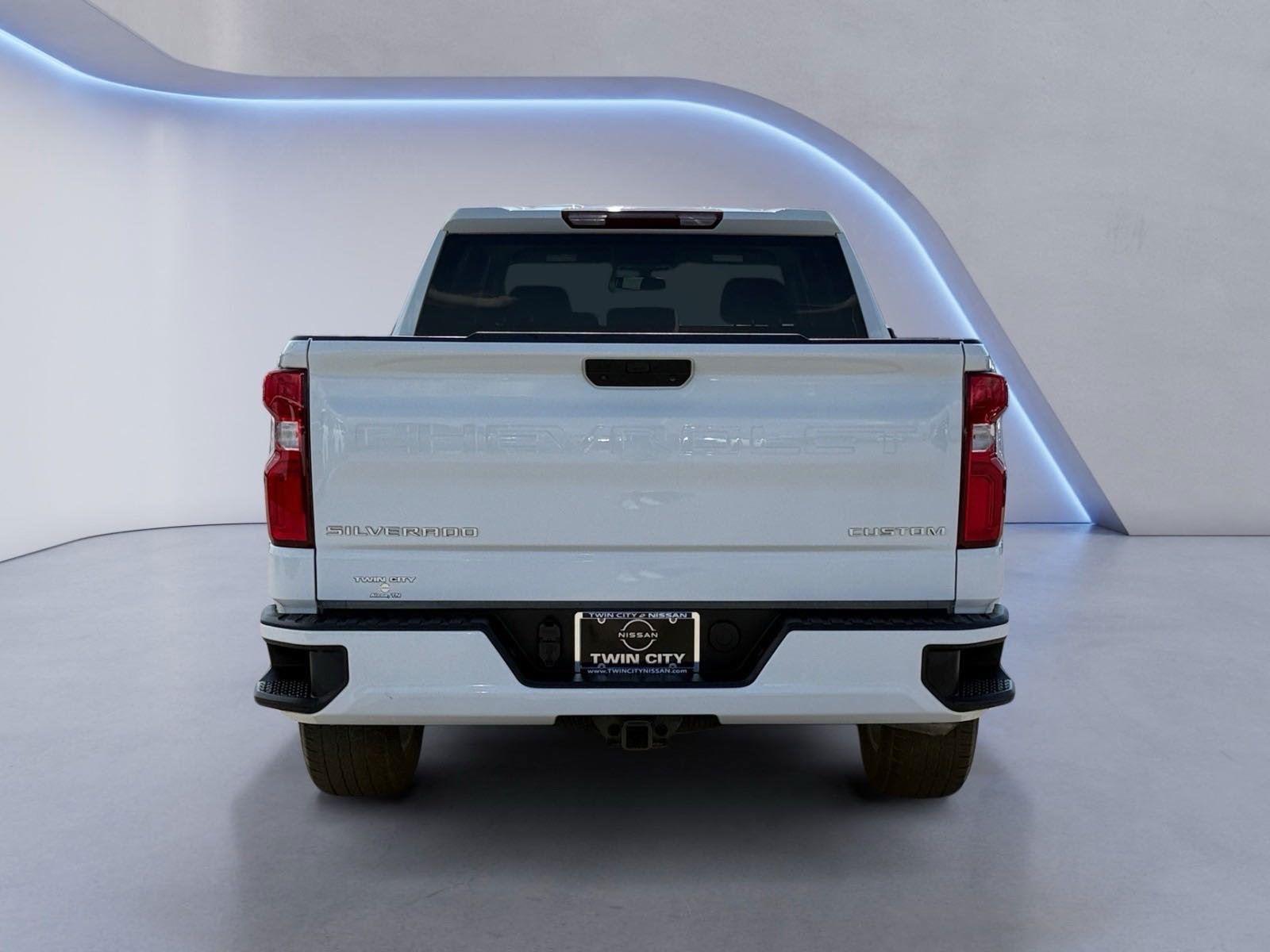 2022 Chevrolet Silverado 1500 Custom photo 4