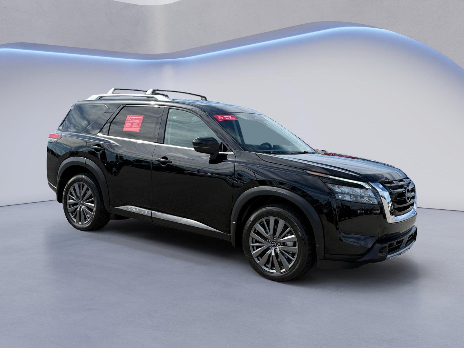Used 2025 Nissan Pathfinder SL SUV