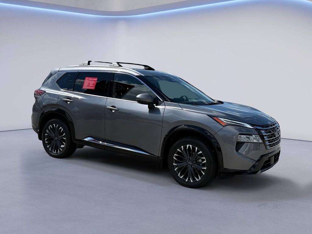 Used 2025 Nissan Rogue Platinum SUV