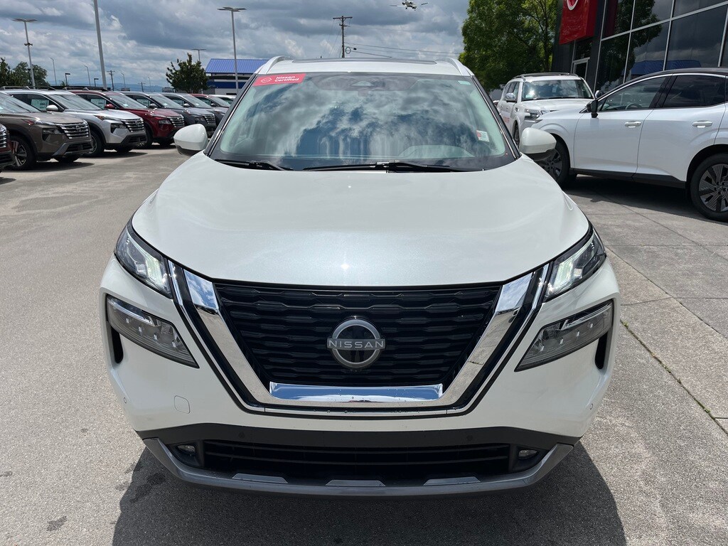 2022 Nissan Rogue SL photo 2