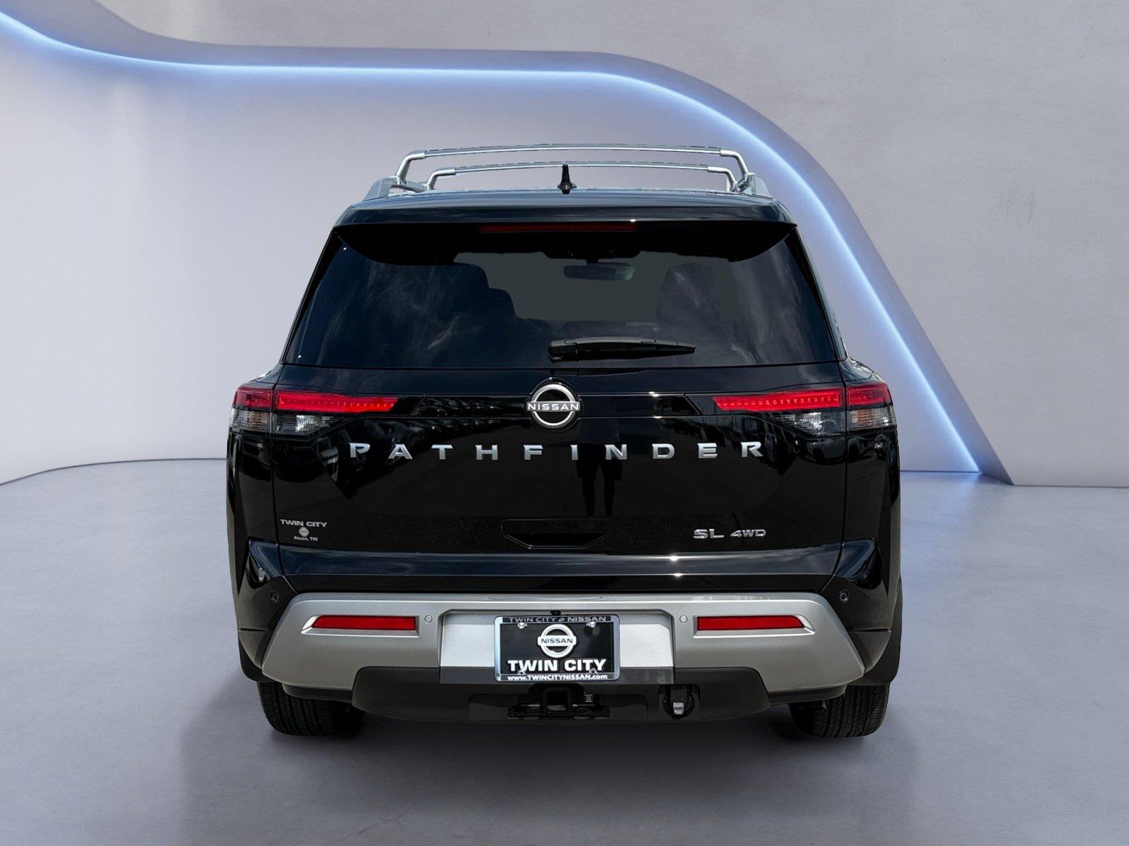 Used 2025 Nissan Pathfinder SL SUV