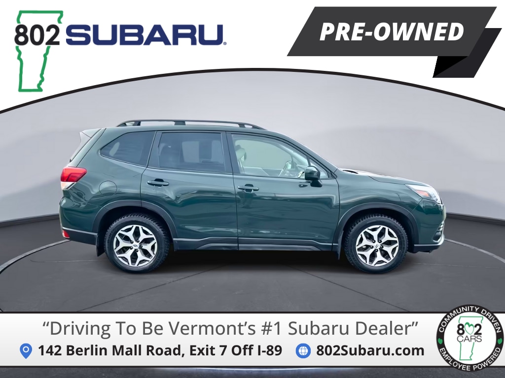 2023 Subaru Forester Premium's photo