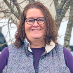 Staff member Jody Carr from ID_28c2bbe4434c