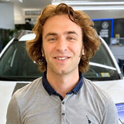 Staff member Robert Colombo from ID_b86cdd5f4c55