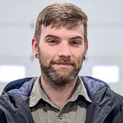 Staff member Jonnah Matthews from ID_28c2bbe4434c