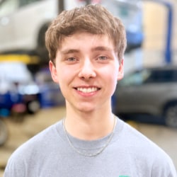 Staff member Cameron Raspe from ID_28c2bbe4434c