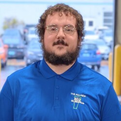 Staff member Ben Eastman from ID_28c2bbe4434c