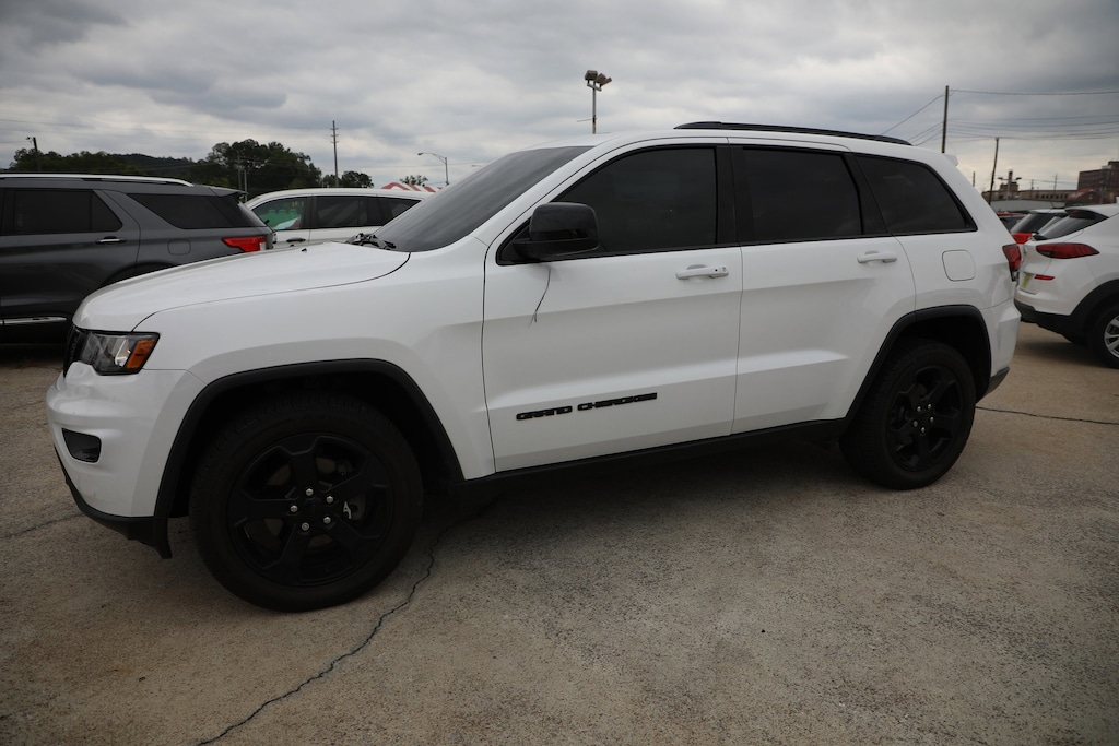 Used 2019 Jeep Grand Cherokee For Sale at Twin City Used Cars VIN