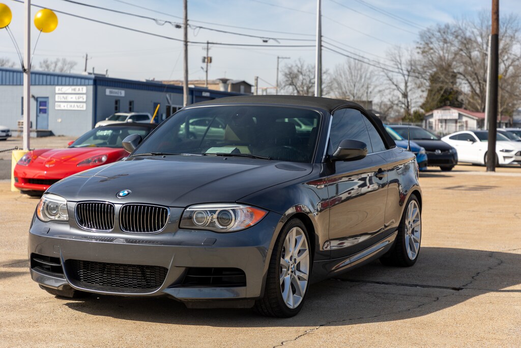 Used 2013 BMW 135i For Sale at Twin City Used Cars VIN WBAUN7C52DVM27379