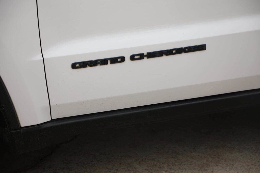 Used 2019 Jeep Grand Cherokee For Sale at Twin City Used Cars VIN