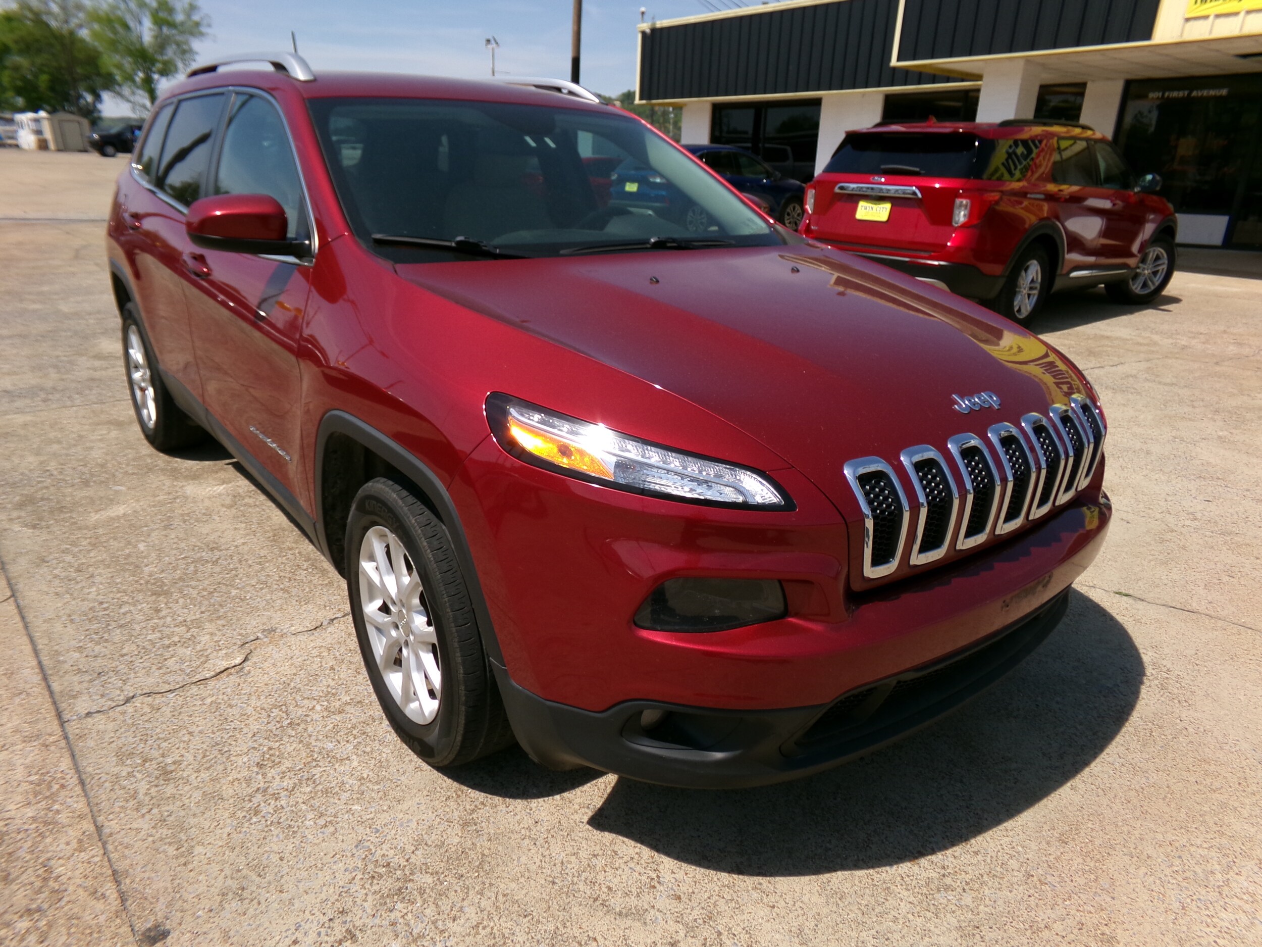 Vehicle Image 2
